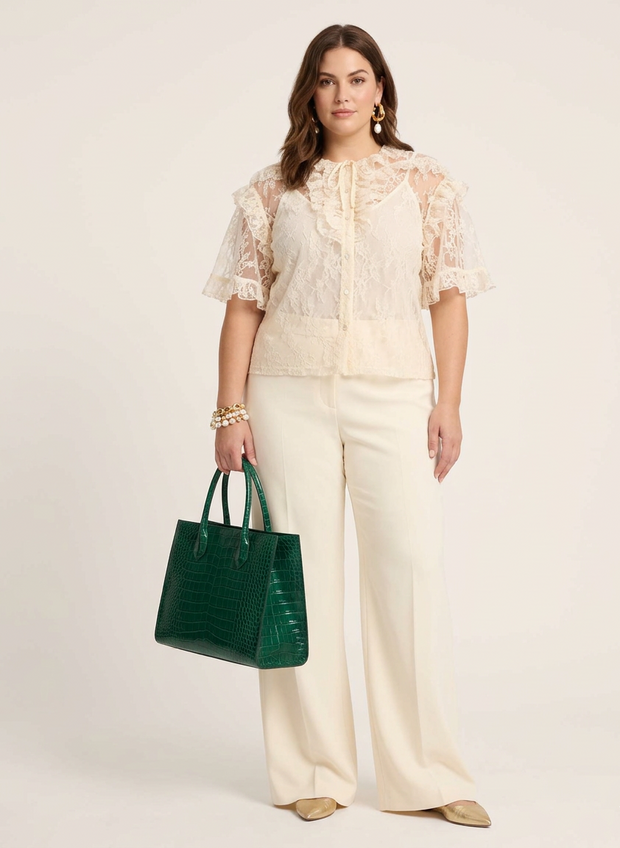 Aknvas Kyra Lace top